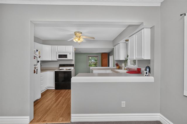 618 Loomis Avenue, Des Moines, IA 50315