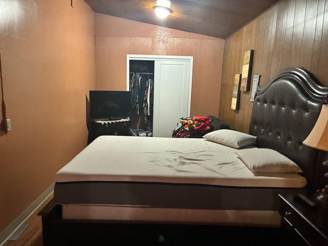 1231 C Street, Reedley, CA 93654