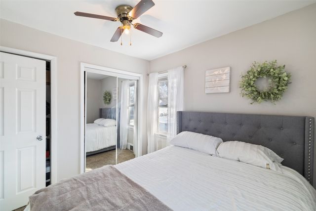 3101 E Clinton Avenue, Des Moines, IA 50317