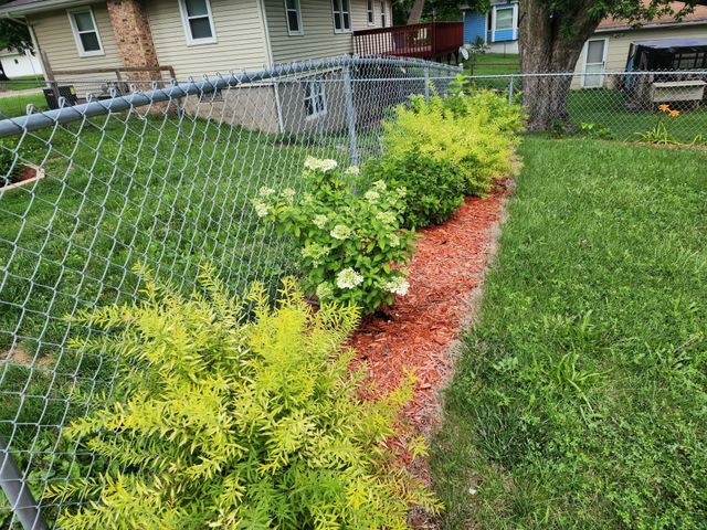 3101 E Clinton Avenue, Des Moines, IA 50317