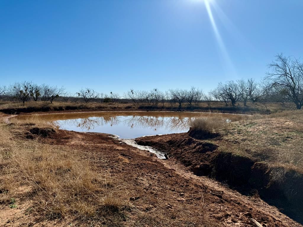 Image 1 of property listing at 00 W Hwy 158, Bronte, TX 76933