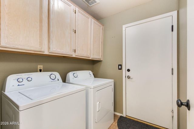 6715 W CHERRY HILLS Drive, Peoria, AZ 85345