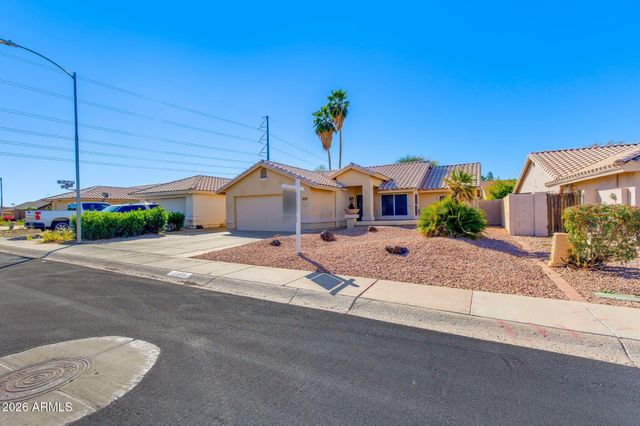 6715 W CHERRY HILLS Drive, Peoria, AZ 85345