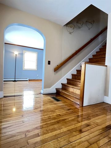 405 Main Street, Derby, VT 05829