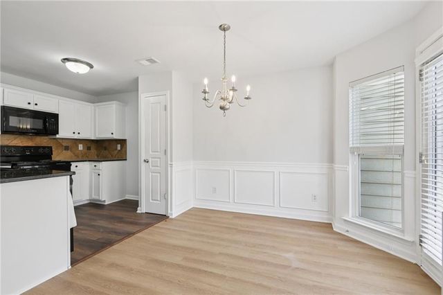 442 Colonial Walk, Woodstock, GA 30189