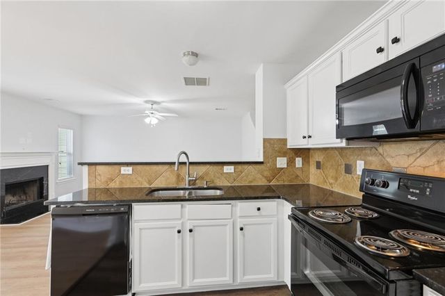 442 Colonial Walk, Woodstock, GA 30189