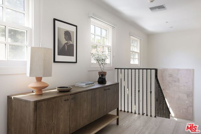 632 S Arden Boulevard, Los Angeles, CA 90005