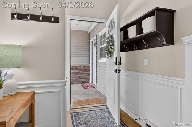 2946 Hunley Drive, Ann Arbor, MI 48105