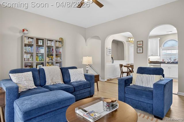 2946 Hunley Drive, Ann Arbor, MI 48105