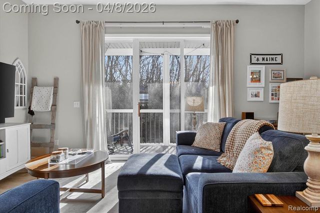 2946 Hunley Drive, Ann Arbor, MI 48105