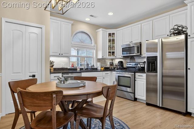 2946 Hunley Drive, Ann Arbor, MI 48105