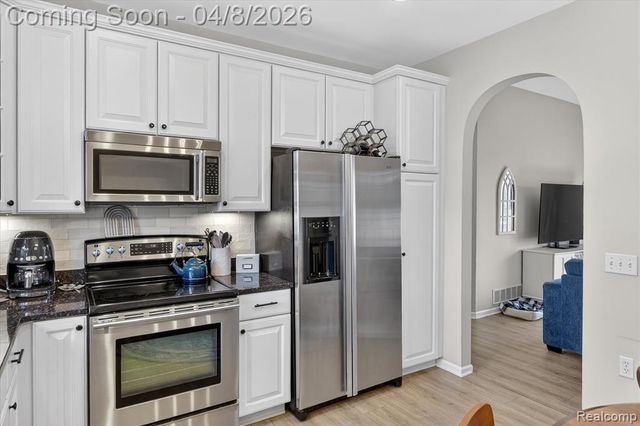 2946 Hunley Drive, Ann Arbor, MI 48105