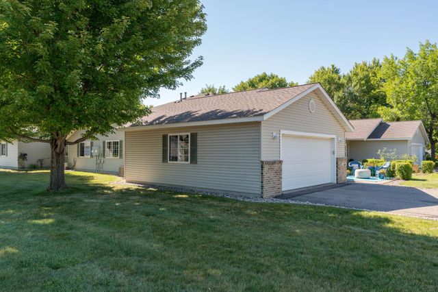 150 Oxford Path, Mankato, MN 56001