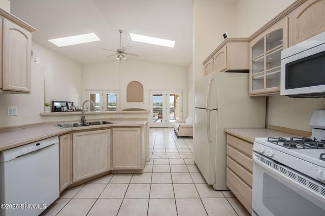 649 Stone Canyon Drive, Las Cruces, NM 88011