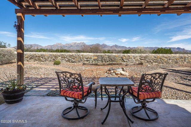 649 Stone Canyon Drive, Las Cruces, NM 88011