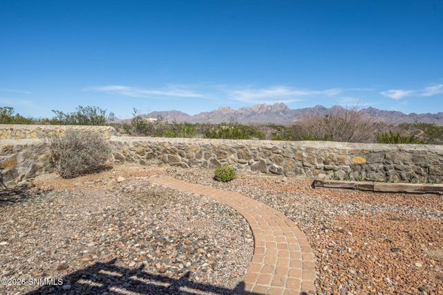 649 Stone Canyon Drive, Las Cruces, NM 88011