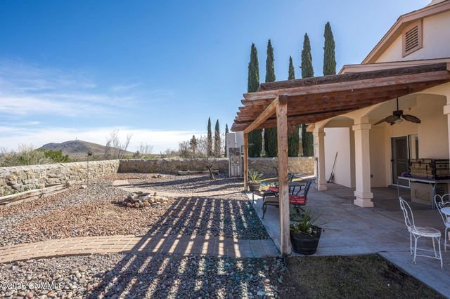 649 Stone Canyon Drive, Las Cruces, NM 88011