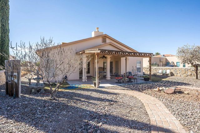 649 Stone Canyon Drive, Las Cruces, NM 88011