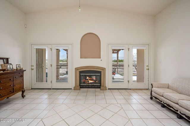 649 Stone Canyon Drive, Las Cruces, NM 88011