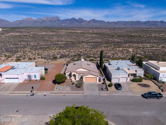 649 Stone Canyon Drive, Las Cruces, NM 88011