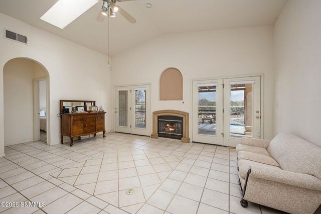 649 Stone Canyon Drive, Las Cruces, NM 88011