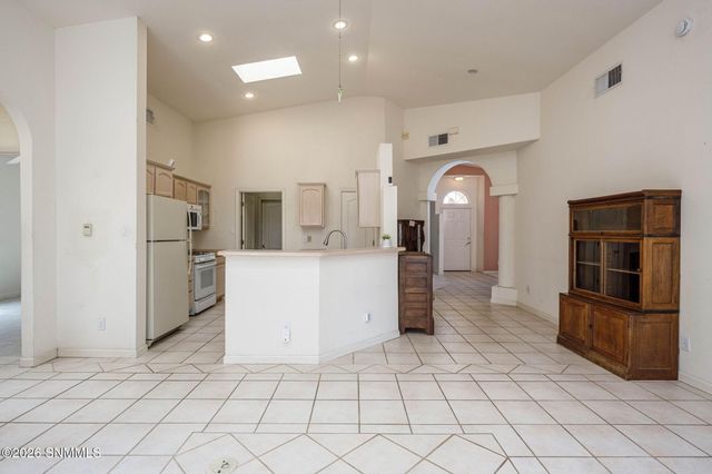 649 Stone Canyon Drive, Las Cruces, NM 88011
