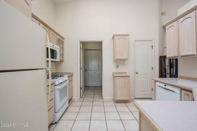 649 Stone Canyon Drive, Las Cruces, NM 88011