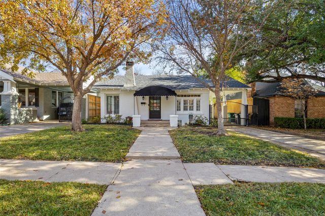 1325 Clover Lane, Fort Worth, TX 76107