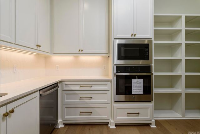 119 Falstone Dr, Little Rock, AR 72223