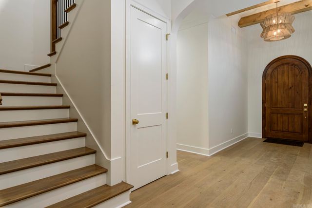 119 Falstone Dr, Little Rock, AR 72223