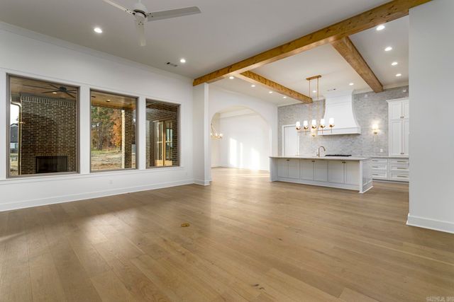 119 Falstone Dr, Little Rock, AR 72223