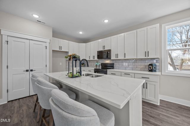 3917 Nc 42, Raleigh, NC 27603