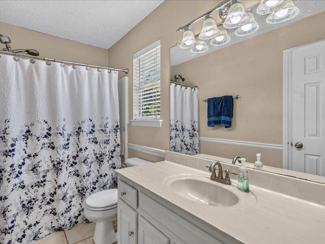 8735 Brookhill Drive, Hixson, TN 37343