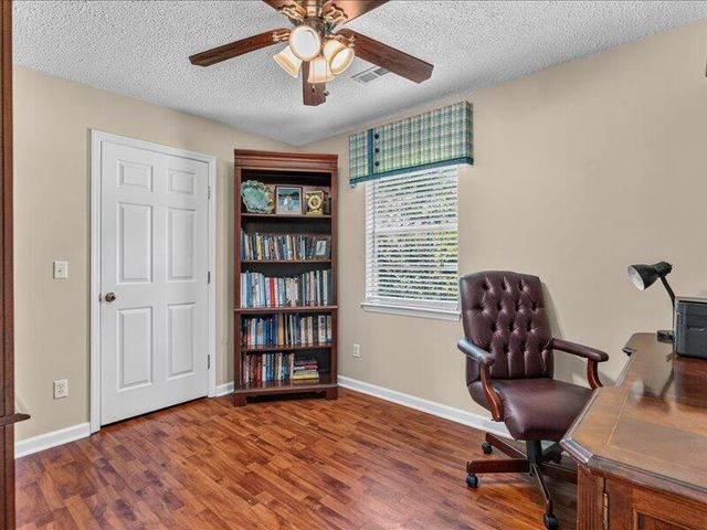 8735 Brookhill Drive, Hixson, TN 37343