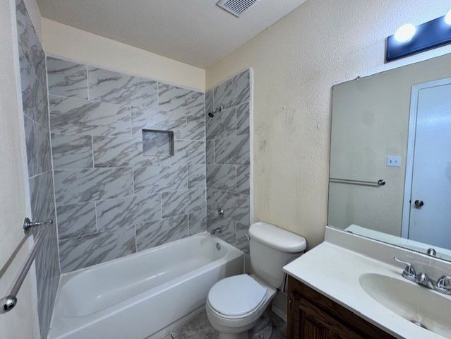 4136 Caldwell Avenue, The Colony, TX 75056