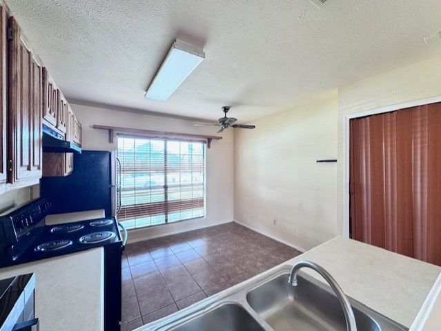 4136 Caldwell Avenue, The Colony, TX 75056