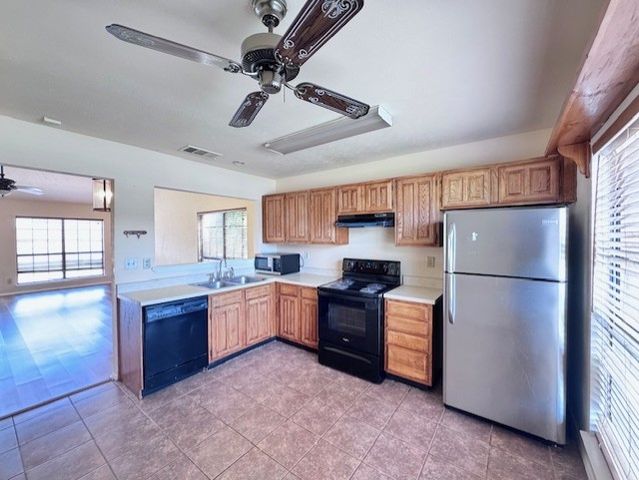 4136 Caldwell Avenue, The Colony, TX 75056