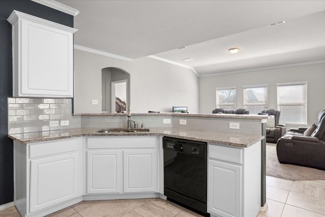 424 Eureka Court, Burleson, TX 76028