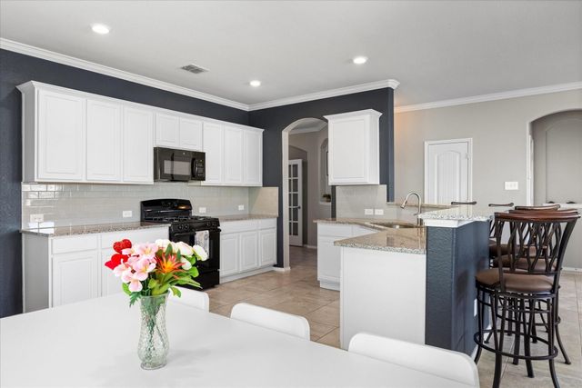 424 Eureka Court, Burleson, TX 76028