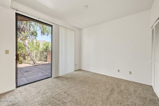 5675 N Camino Esplendora Apt 4123, Tucson, AZ 85718