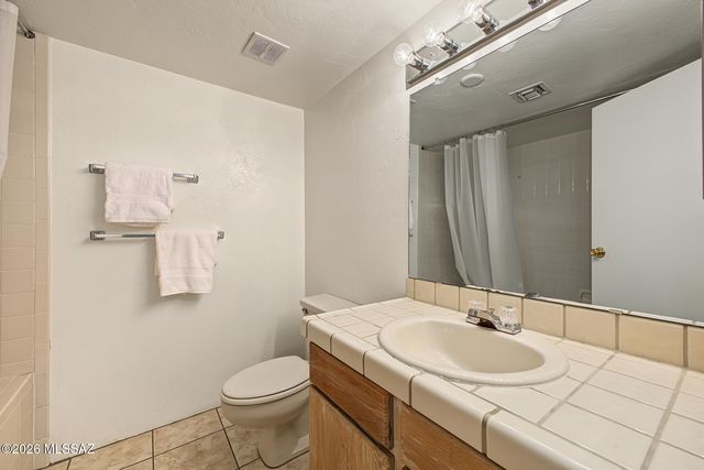 5675 N Camino Esplendora Apt 4123, Tucson, AZ 85718