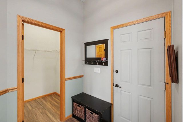 758 Heron Avenue N, Oakdale, MN 55128