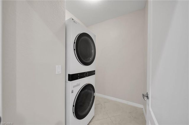 7020 Ambrosia LN # 1108, Naples, FL 34119