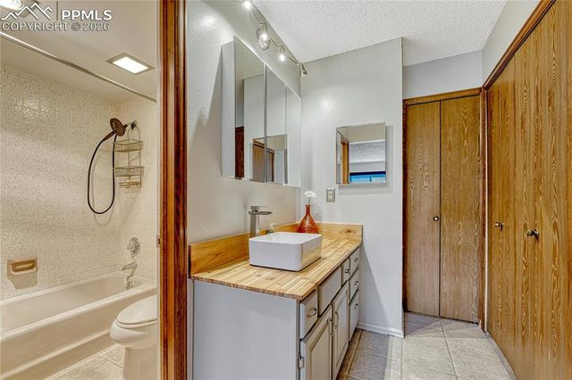 918 Fontmore Road A, Colorado Springs, CO 80904