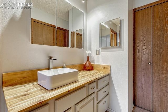 918 Fontmore Road A, Colorado Springs, CO 80904