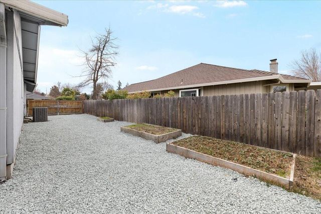 3073 Ruby Drive, Medford, OR 97504