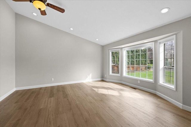 3073 Ruby Drive, Medford, OR 97504