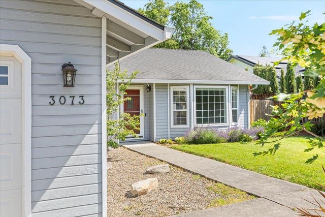 3073 Ruby Drive, Medford, OR 97504
