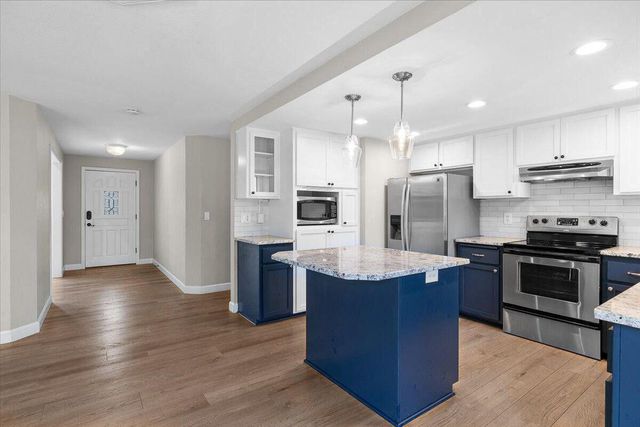 3073 Ruby Drive, Medford, OR 97504