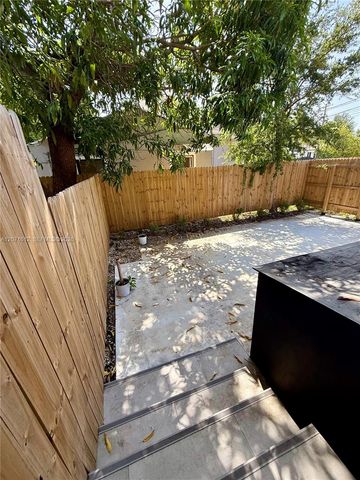 3 NE 70th Street 1, Miami, FL 33138